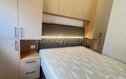 Jednosoban moderno opremljen stan u novogradjnji, Bečići, Budva