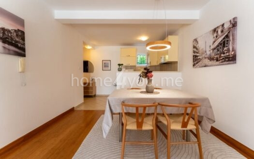 Modern two-bedroom apartment with partial sea view, Pržno, Budva