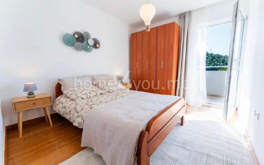 Modern two-bedroom apartment with partial sea view, Pržno, Budva