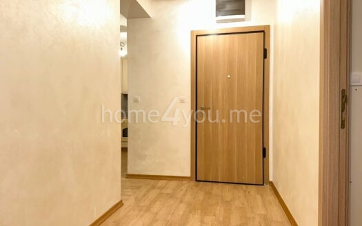 Modern three-bedroom apartment with garage space in the Old bakery complex, Budva