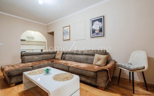 Двухкомнатная квартира с парковкой рядом с Новой школой, Бабилония, Будва