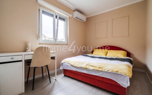 Двухкомнатная квартира с парковкой рядом с Новой школой, Бабилония, Будва