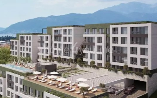 Эксклюзивное предложение апартаментов на стадии строительства с панорамным видом на море — жилой комплекс с бассейном, Тиват