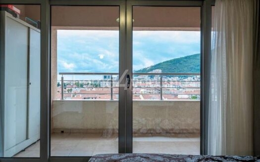 Duplex penthouse sa pogledom na more, Podkošljun, Budva