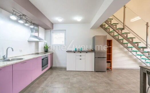 Duplex penthouse sa pogledom na more, Podkošljun, Budva