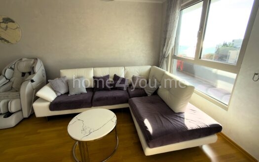 Роскошный пентхаус с большой террасой на крыше, гаражным местом и кладовой, Бечичи, Будва