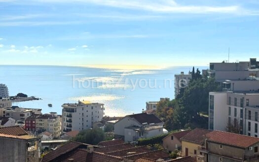 Роскошный пентхаус с большой террасой на крыше, гаражным местом и кладовой, Бечичи, Будва