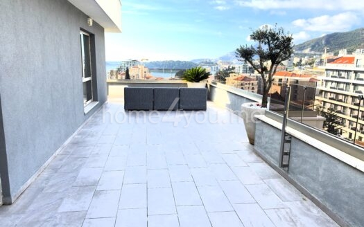 Роскошный пентхаус с большой террасой на крыше, гаражным местом и кладовой, Бечичи, Будва