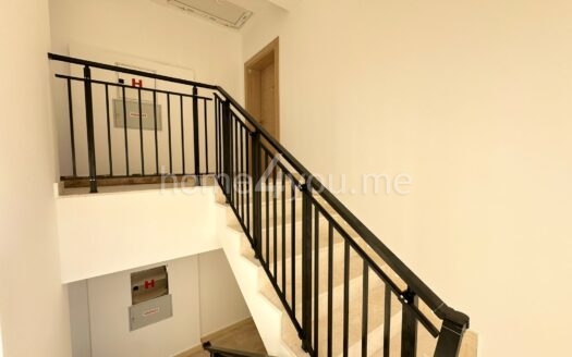 Эксклюзивный пентхаус с панорамным видом на всю Будву