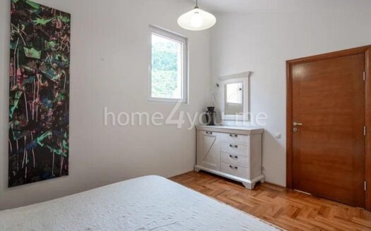 Duplex penthouse sa pogledom na more, Podkošljun, Budva