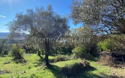 Урбанизированный земельный участок 1 258 м² в Тивате, район Мрчевац