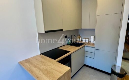 Namješten apartman u novoj zgradi na izvrsnoj lokaciji – Cetinje, Centar