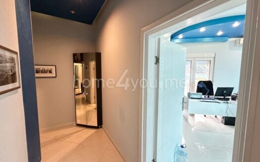 Two-bedroom apartment 50m from the sea – Bečići, Budva