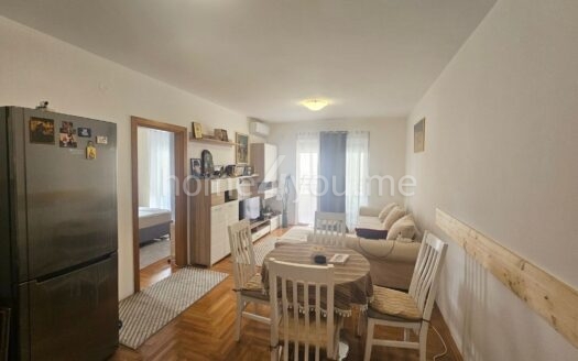 Однокомнатная меблированная квартира в доме «Меркур», район Бабилония, Будва