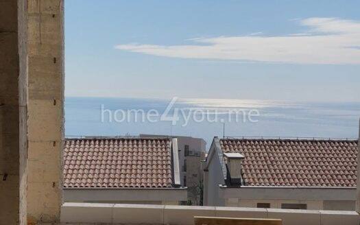 Two-bedroom apartment with panoramic sea view in a luxury residential complex with pools, Budva, Reževići