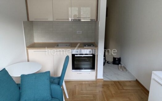 Namješten studio apartman u kvalitetnoj zgradi na Zaobilaznici, Rozino, Budva