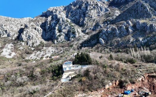 Gradjevinsko zemljište za gradnju vila u naselju Tudorovići, Budva