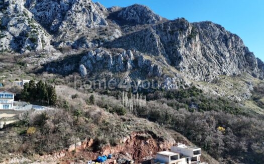 Gradjevinsko zemljište za gradnju vila u naselju Tudorovići, Budva