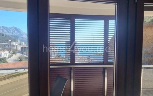 Two-bedroom apartment with parking in the Anatolia complex, 500 m from the sea, Bečići, Budva