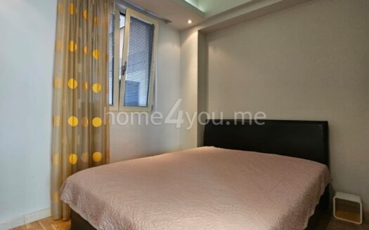 Three-bedroom apartment with garage space in a high-quality building – Budva, Rozino