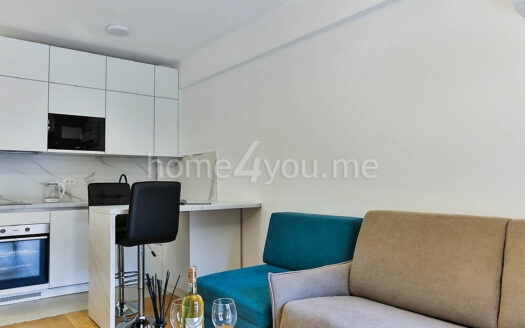 Студия в кондо-отеле в самом центре Будвы