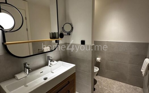 Luksuzan jednosoban stan sa parking mjestom u novom kompleksu Boka Place u Tivtu