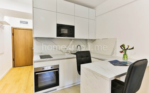 Студия в кондо-отеле в самом центре Будвы