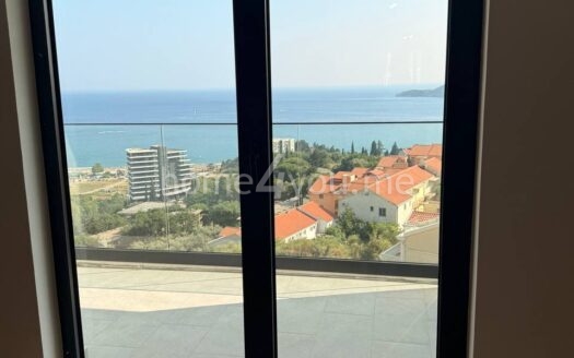 Jednosoban stan u novogradnji sa trajnom pogledom na more, Bečići, Budva