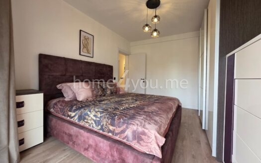 Luxury three-bedroom apartment in a new building, Bečići – Budva