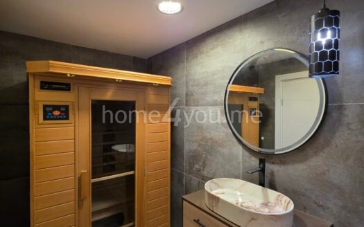 Luxury three-bedroom apartment in a new building, Bečići – Budva