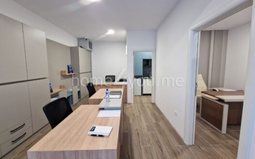 Poslovni prostor na prodaju na atraktivnoj lokaciji –kompleks Old Bakery, Budva