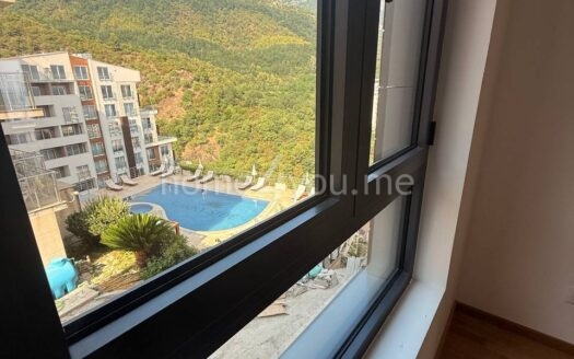 Jednosoban stan u novogradnji sa trajnom pogledom na more, Bečići, Budva