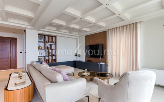 Ekskluzivna vila sa bazenom i panoramskim pogledom na more