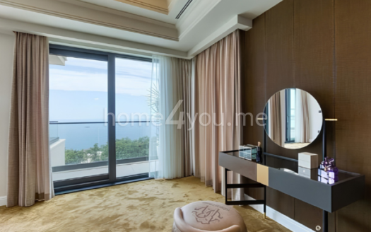 Ekskluzivna vila sa bazenom i panoramskim pogledom na more