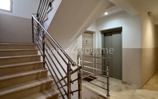 Studio apartment in an apart-hotel with a pool, Bečići, Budva