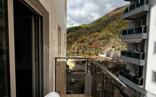 Studio apartment in an apart-hotel with a pool, Bečići, Budva