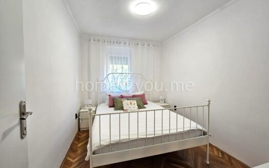 Modern two-bedroom apartment near Kuća Hemije in Budva, Dubovica