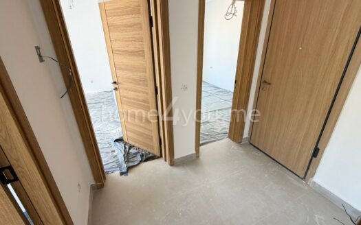 Two-bedroom apartment with parking space – Radanovići, Kotor