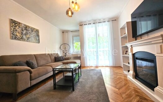 Modern two-bedroom apartment near Kuća Hemije in Budva, Dubovica