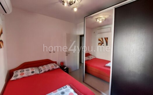 Completely renovated two-bedroom apartment with three terraces in Budva