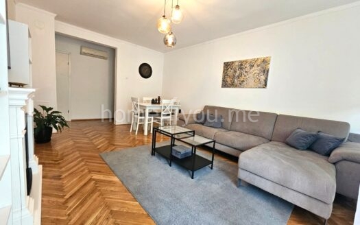 Modern two-bedroom apartment near Kuća Hemije in Budva, Dubovica