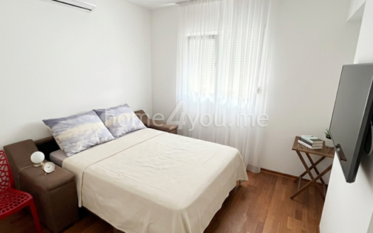 Budva, Old Bakery – Three-bedroom modern apartment with rooftop terrace and garage