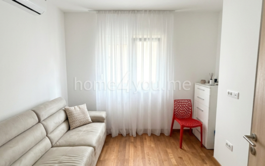 Budva, Old Bakery – Three-bedroom modern apartment with rooftop terrace and garage