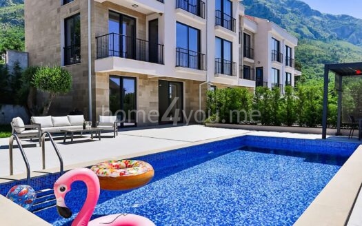Furnished villa with private pool and sea view, Reževići, Budva