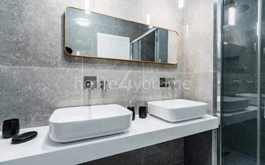 Furnished villa with private pool and sea view, Reževići, Budva