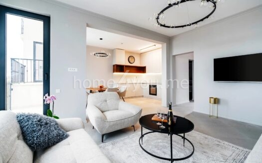 Furnished villa with private pool and sea view, Reževići, Budva