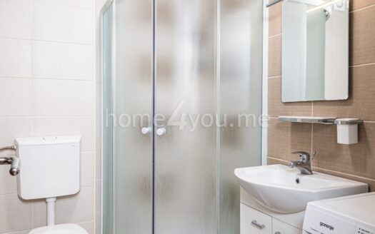 Two-bedroom apartment with parking space, Lazi, Budva