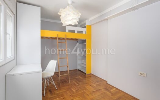 Two-bedroom apartment with parking space, Lazi, Budva