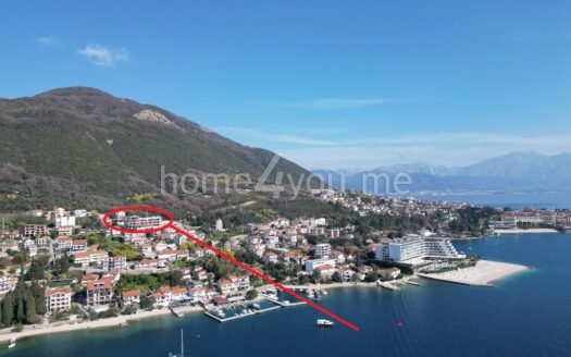 Komforan jednosoban stan sa garažnim mjestom i panoramskim pogledom na more, Kumbor, Herceg Novi