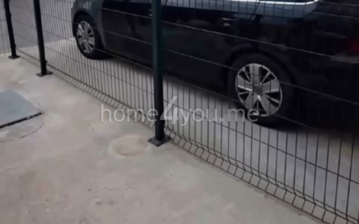 Dvosoban namješten stan sa dvorištem, Babilonija, Budva